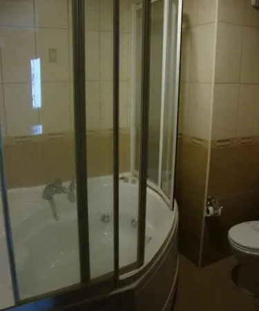 Avalon Otel